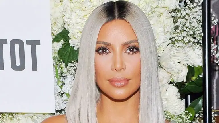 Kim Kardashian: Past the Sensationalist Newspapers – A Biography